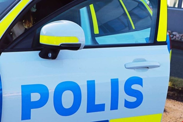 Larm om skadegörelse – stenkastning mot tåg