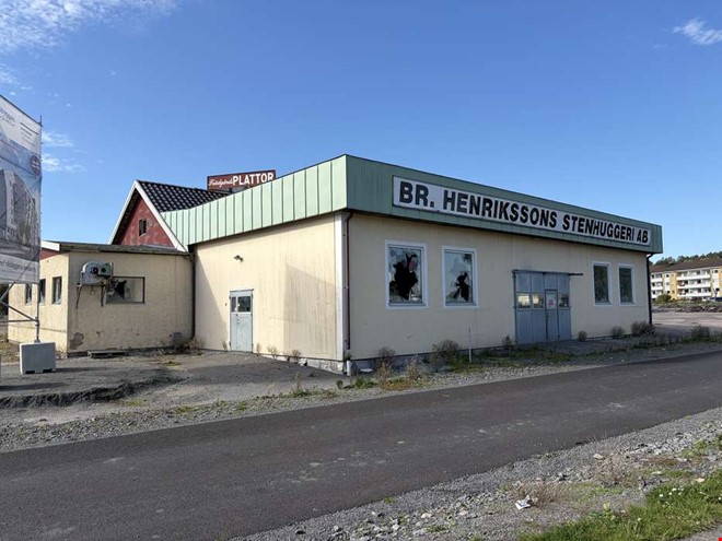 Beskedet: Då ska de vandaliserade byggnaderna rivas