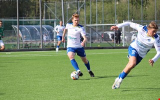 Mittfältaren hyllas efter säkrade kontraktet: 