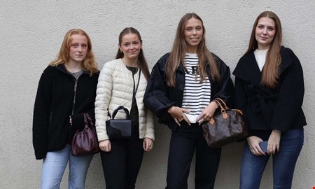 Elevernas affärsidé: Ger gamla flaskor nytt liv
