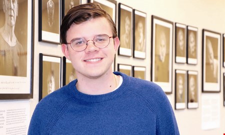 18-åringen hyllar äldre – utställningen ska visas i USA