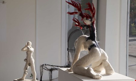Ny utställning på lokalt galleri – med fokus på kraft
