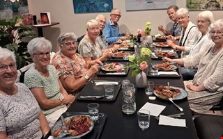 Lunchträffarna blir tradition – för att bryta ensamheten