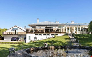 Villa nära havet med egen spaavdelning lockade klick