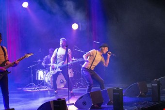 Tears of a Fallen Hero bjd p stenhrd underhllning under kvllen. Foto: John Skoglund