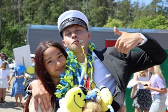 Natalie Alvarez kom fr att fira pojkvnnen Tobias Lindstrand som tog studenten frn Barn- och fritidsprogrammet. Foto: Julia Sandstn Vikberg