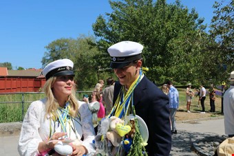 Astrid Slottner och Philip Qvist ser fram emot flaket. Foto: Johanna Simonsson